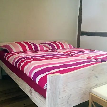 With 2 Bedrooms بيت للعطل